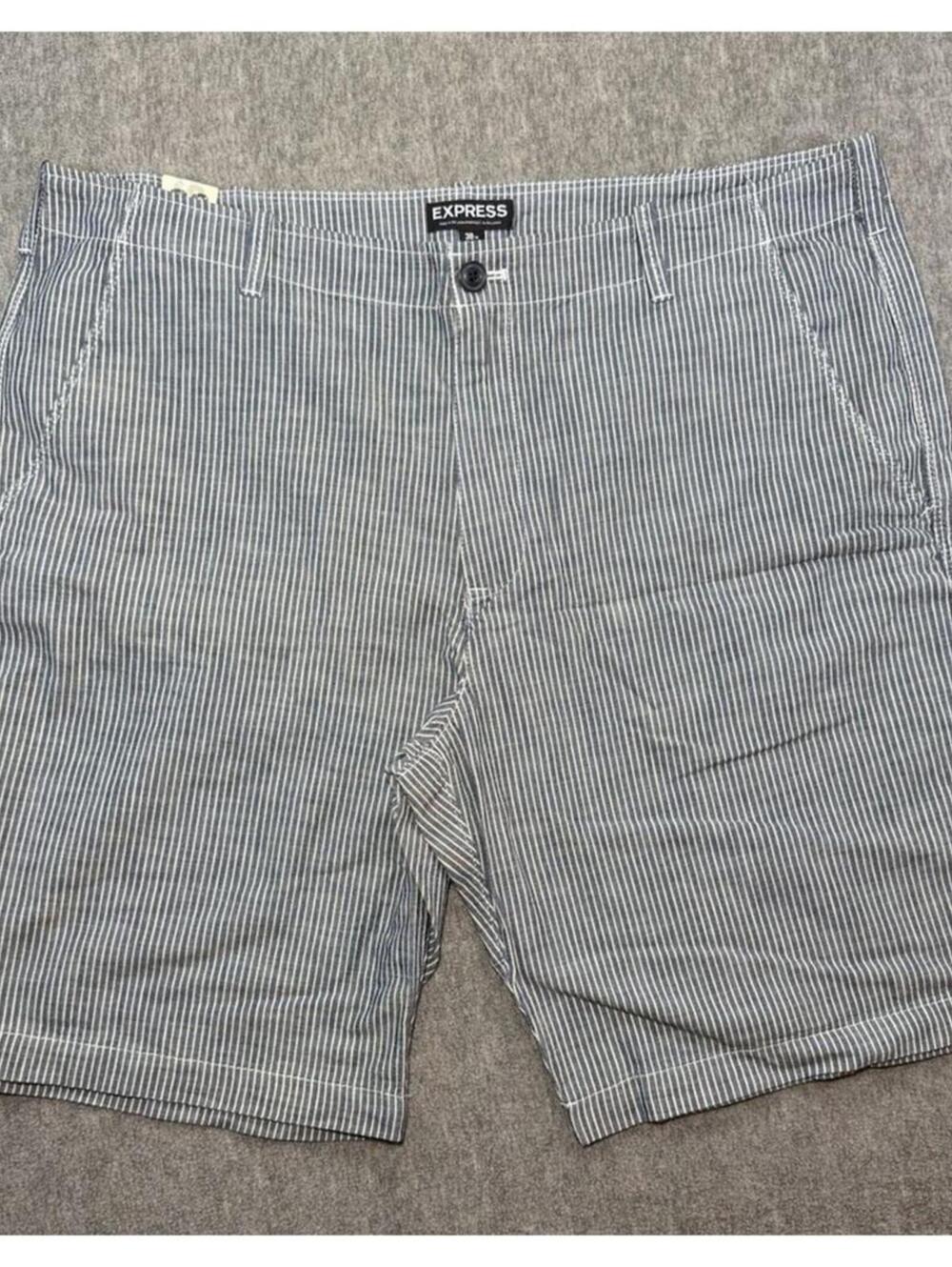 NEW Express Men’s Classic Fit Shorts - Flat Front/W38, L10/Blue, White Striped